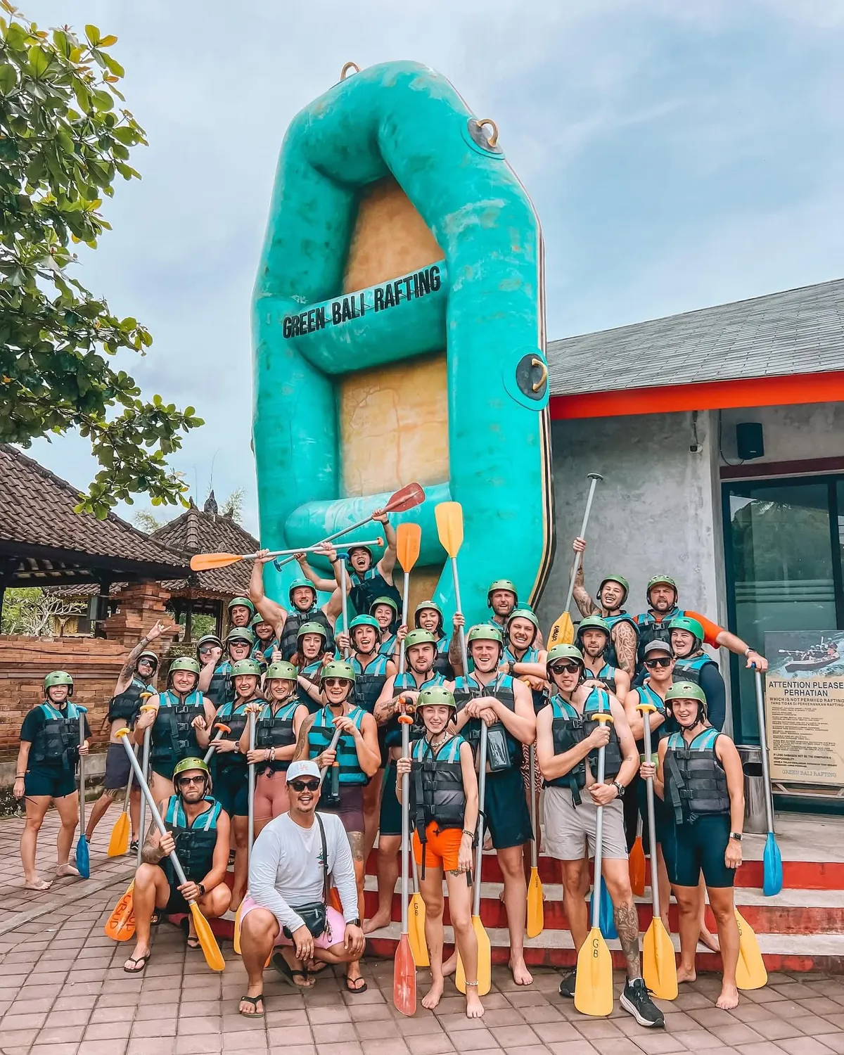 Brodie Salnitro with his team in Bali